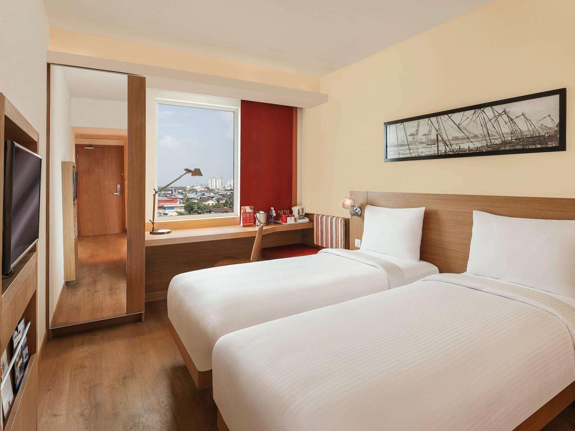 Ibis Kochi City Centre - An Accor Brand Extérieur photo